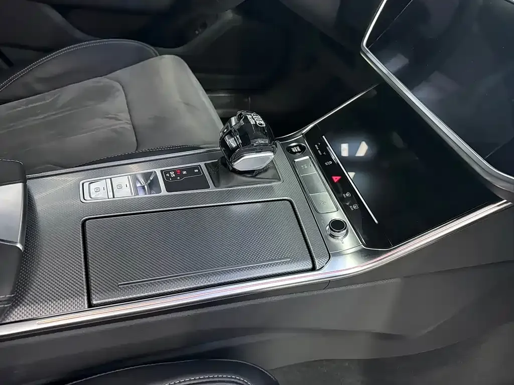 Audi A6L — фото 3