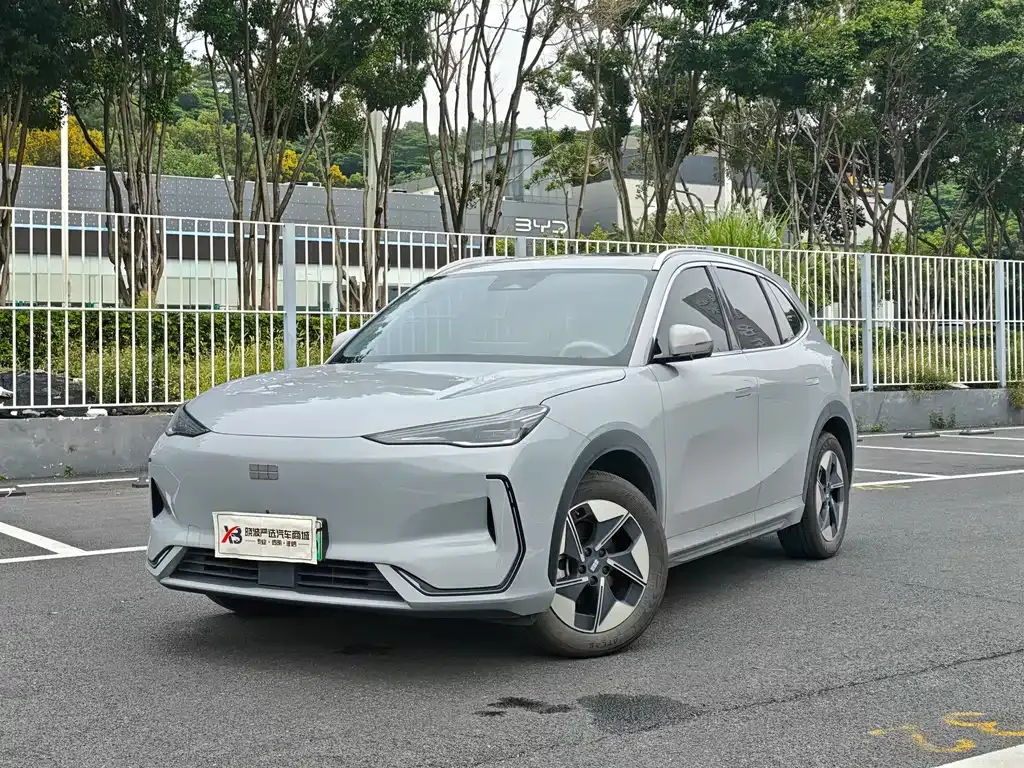 Geely Galaxy E5 — фото 1