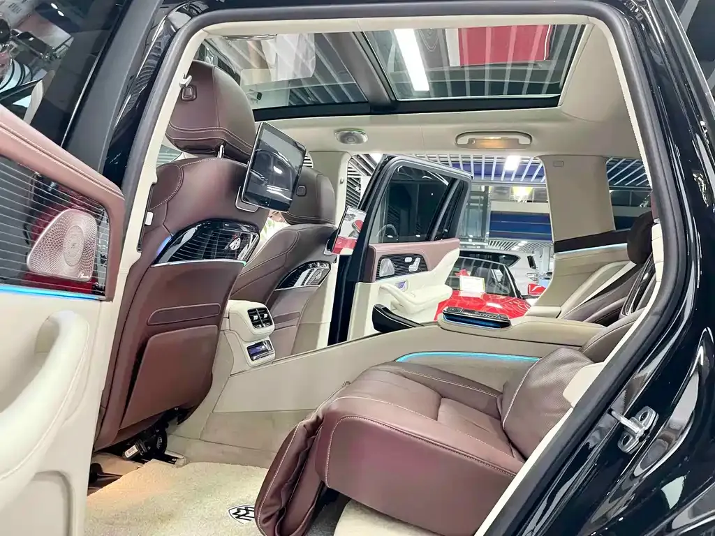Mercedes-Benz GLS — фото 4