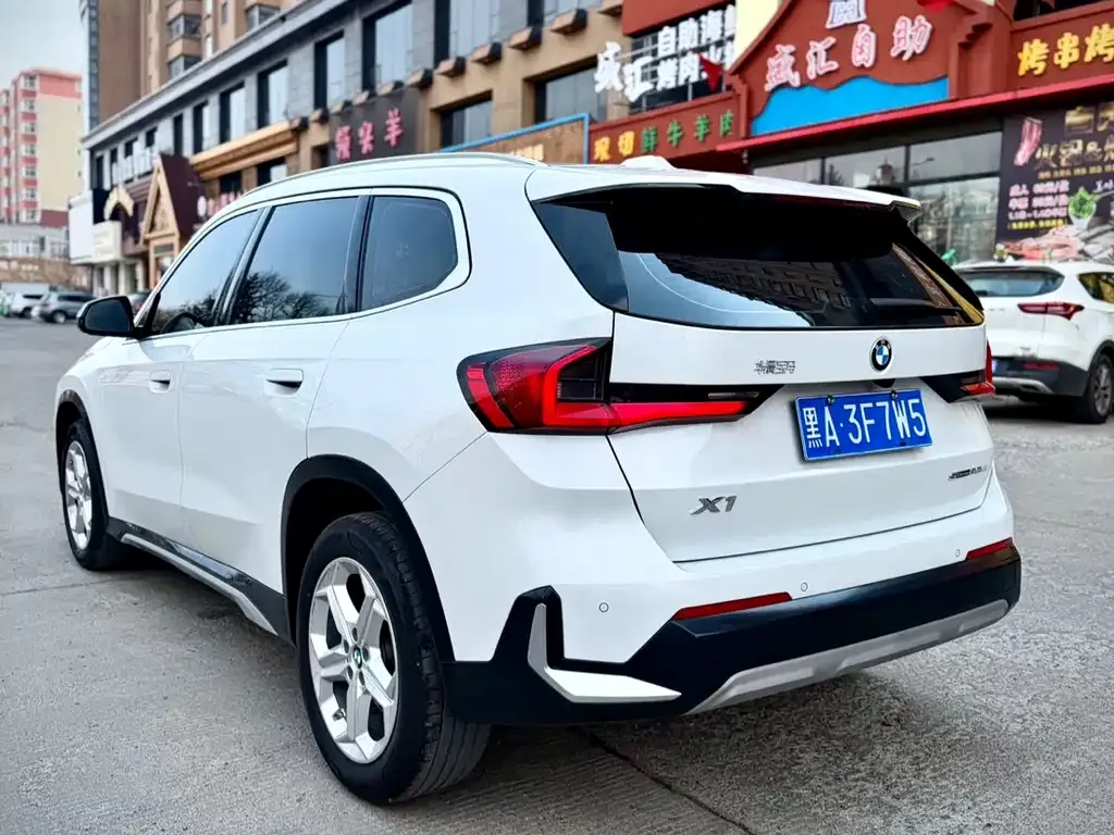 BMW X1 — фото 2
