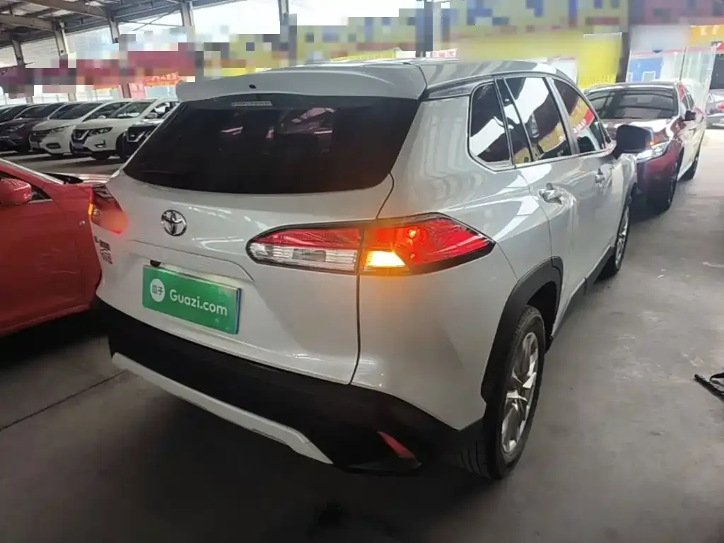 Toyota Corolla Cross — фото 9