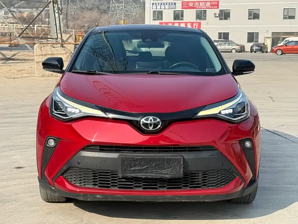 Toyota C-HR — фото 9