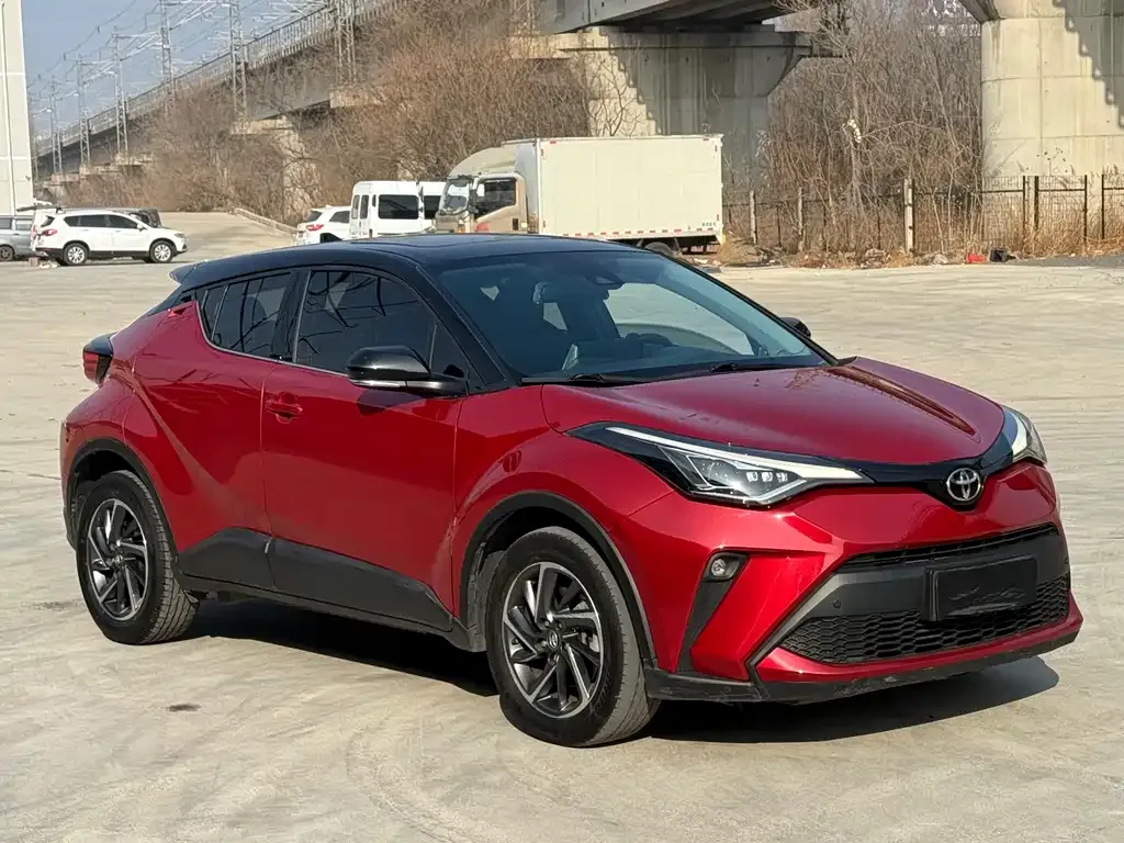 Toyota C-HR — фото 2