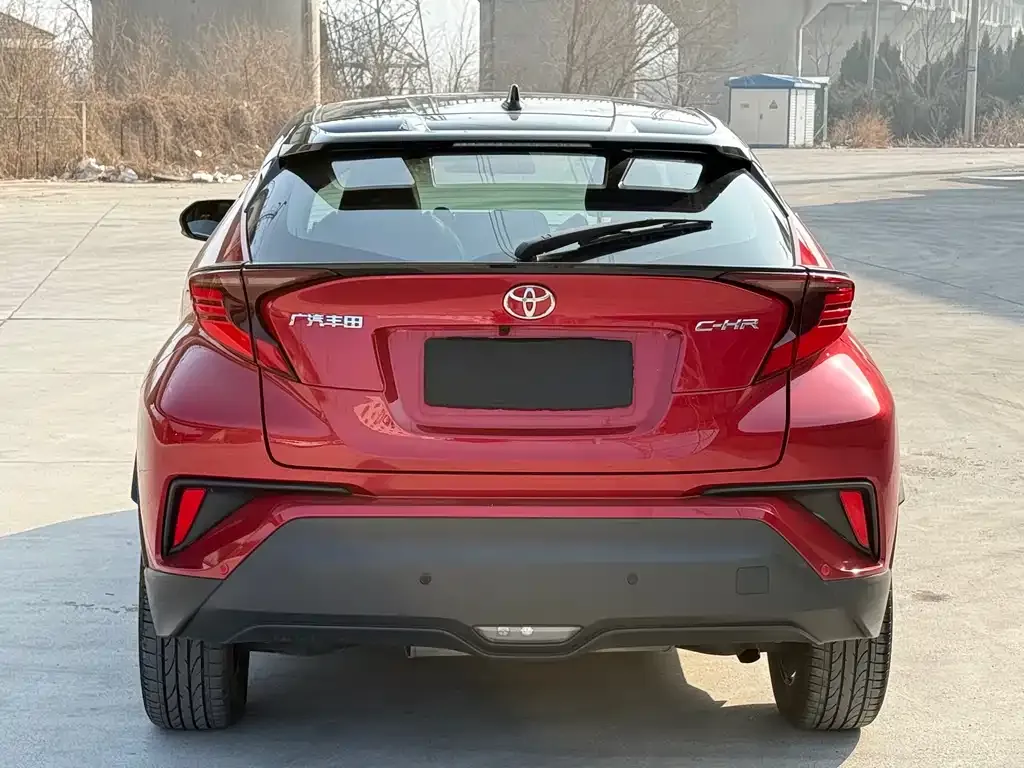 Toyota C-HR — фото 4