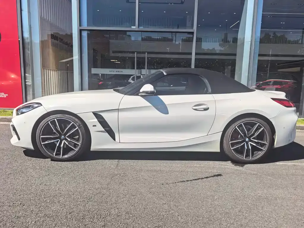 BMW Z4 — фото 9