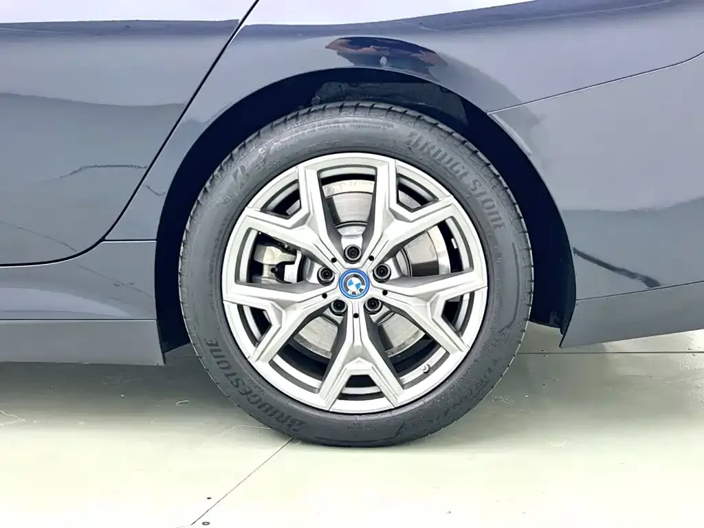 BMW i3 — фото 2