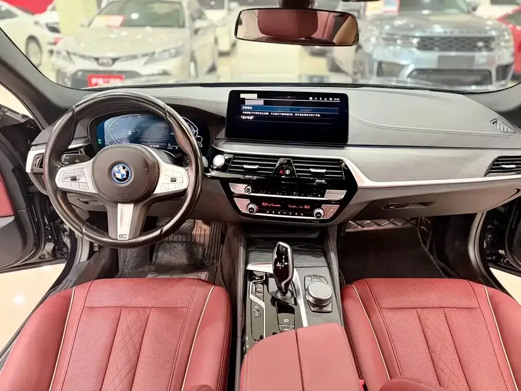BMW 5 Series New Energy — фото 8
