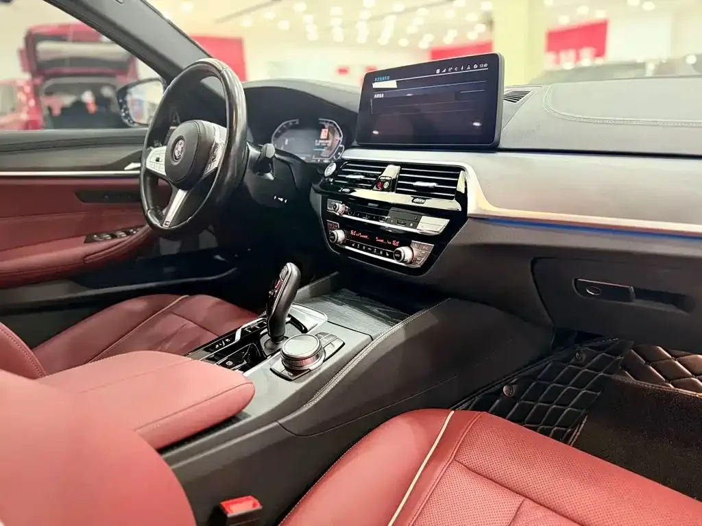 BMW 5 Series New Energy — фото 9
