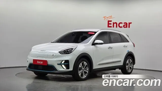 Kia Niro — фото 1