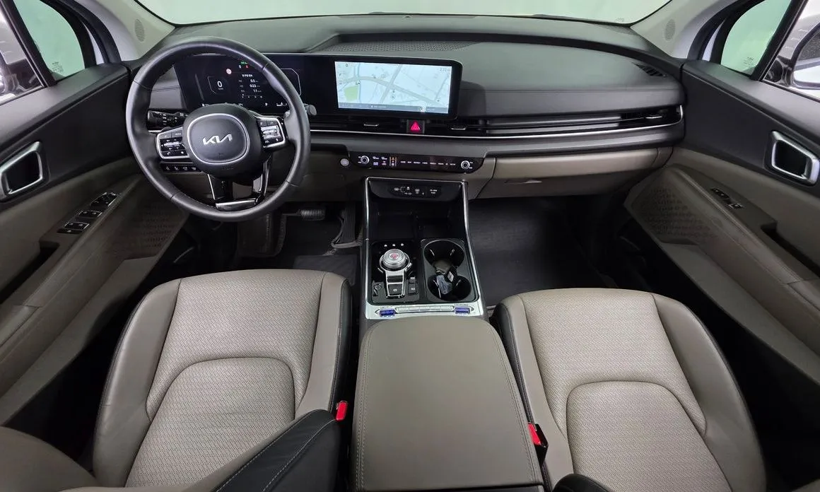 Kia Carnival — фото 10