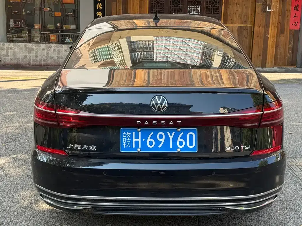 Volkswagen Passat — фото 9