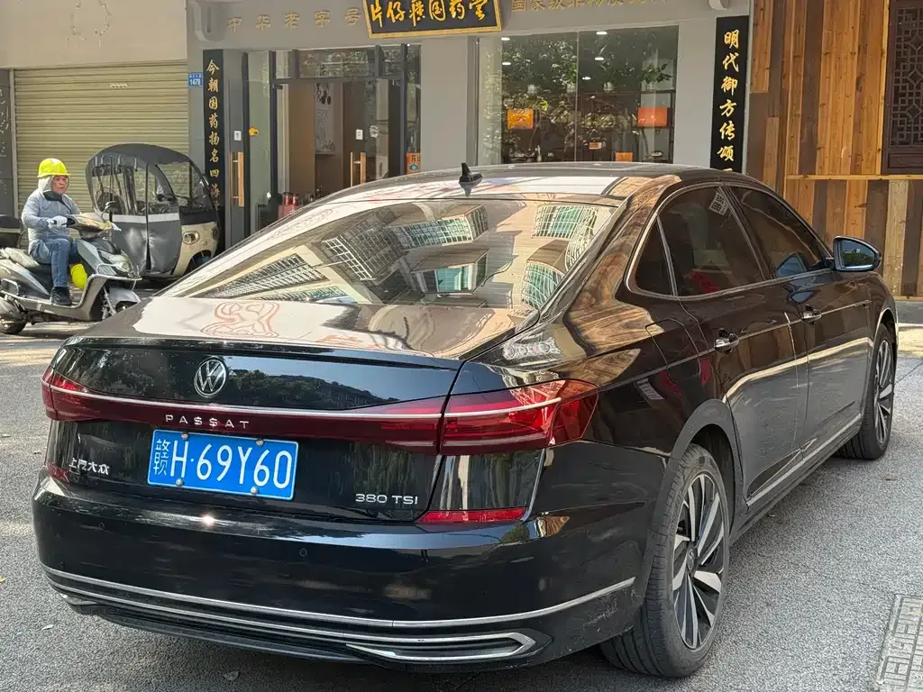 Volkswagen Passat — фото 5