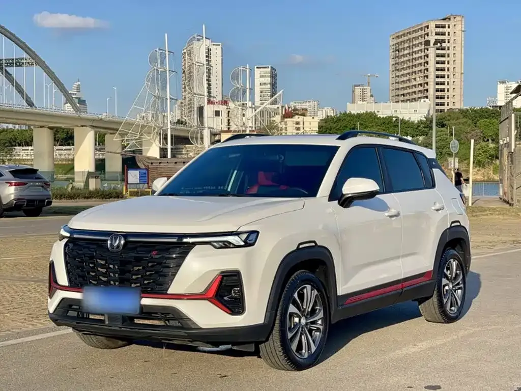 Changan CS35PLUS — фото 1