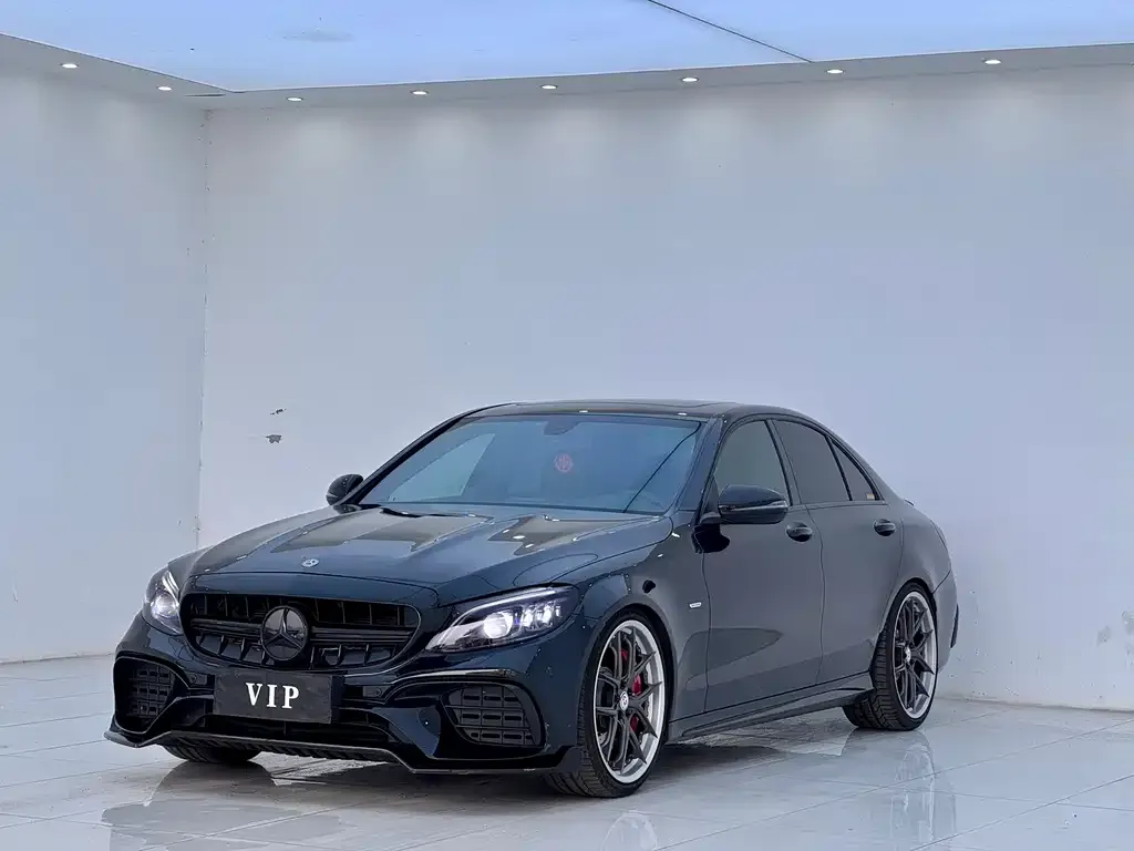 Mercedes-Benz C-Class — фото 1
