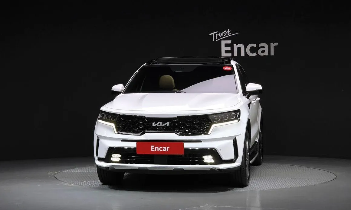 Kia Sorento — фото 10