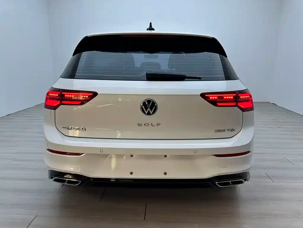 Volkswagen Golf — фото 5