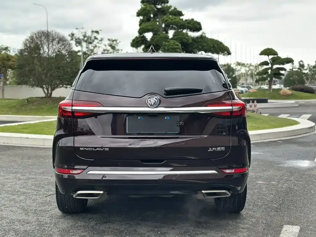 Buick Enclave — фото 10