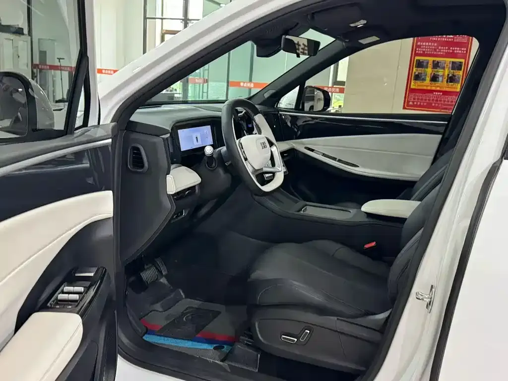Geely Galaxy L7 — фото 5