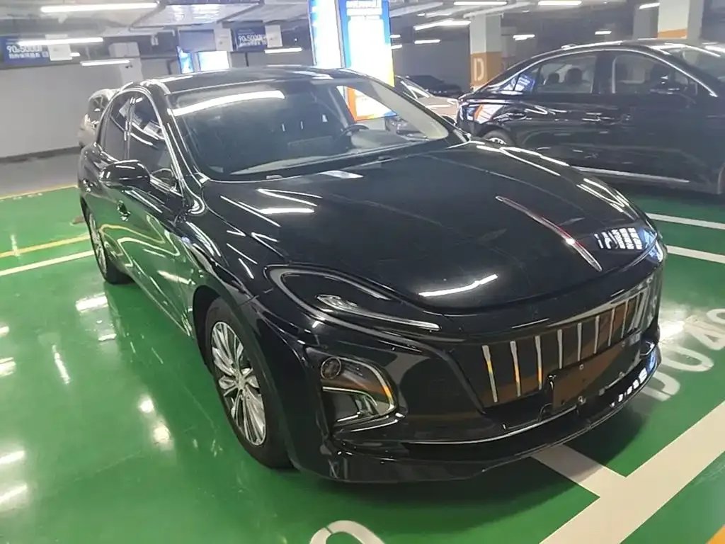 Hongqi E-QM5 — фото 6