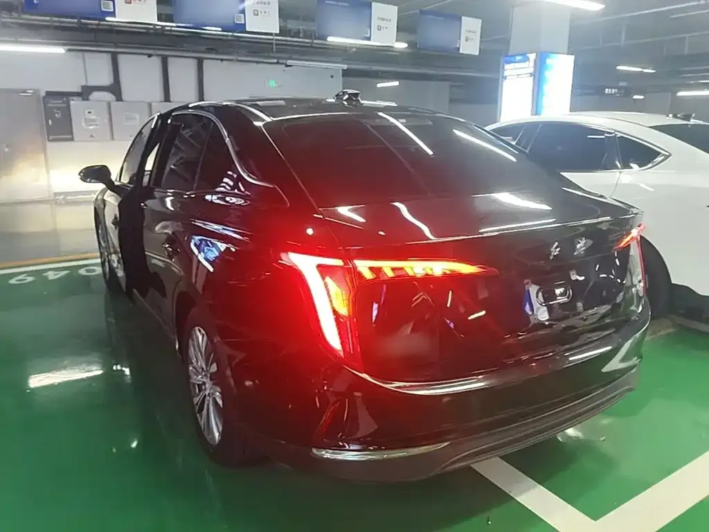 Hongqi E-QM5 — фото 5
