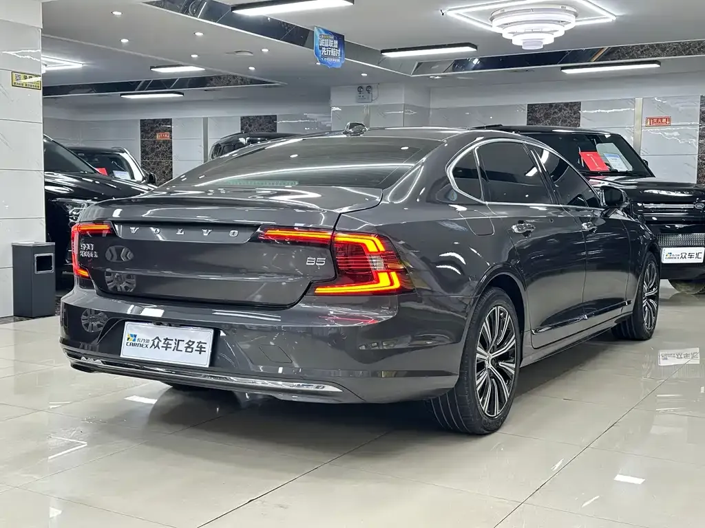 Volvo S90 — фото 4