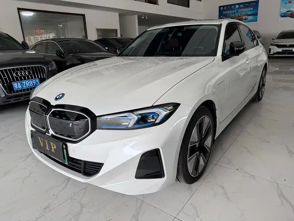 BMW i3 — фото 1