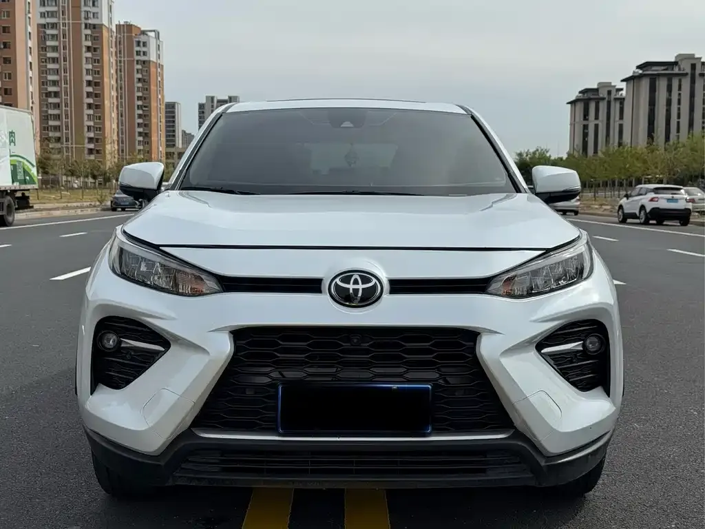 Toyota Wildlander — фото 1