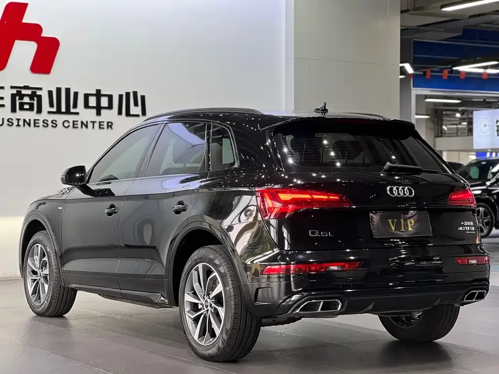 Audi Q5L — фото 4