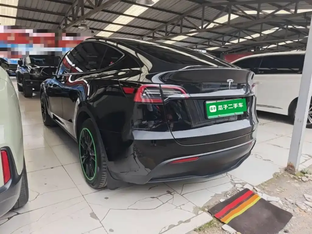 Tesla Model Y — фото 5