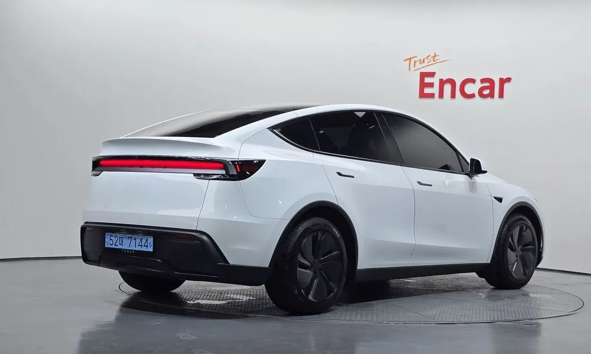 Tesla Model Y — фото 2
