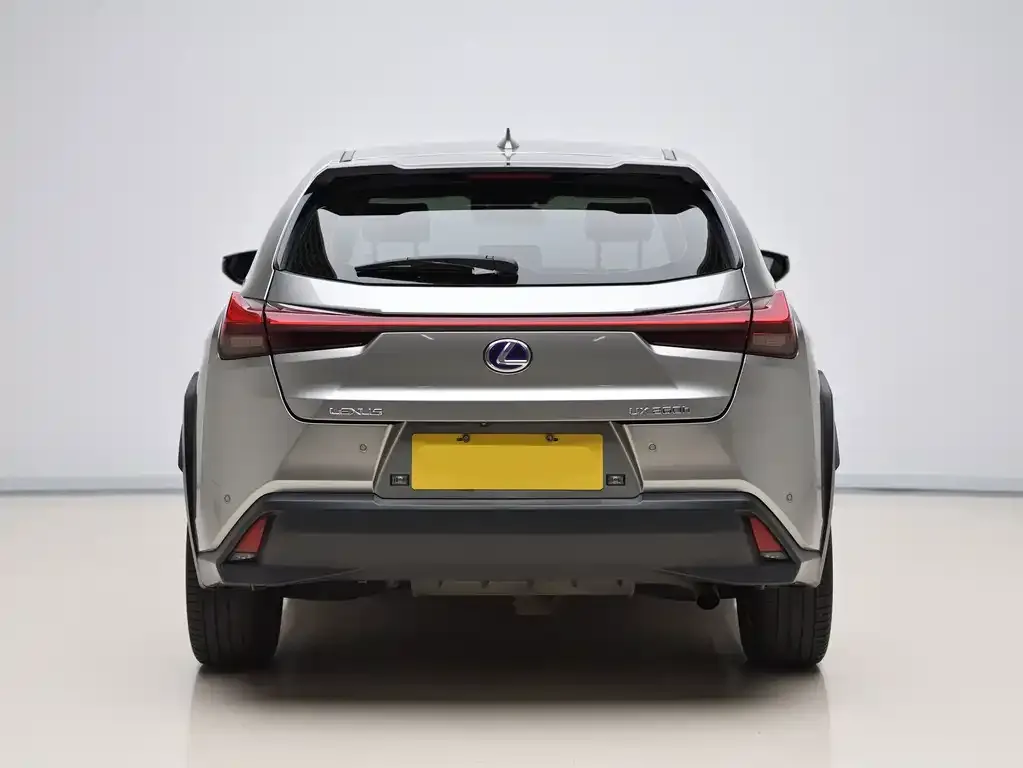 Lexus UX — фото 3