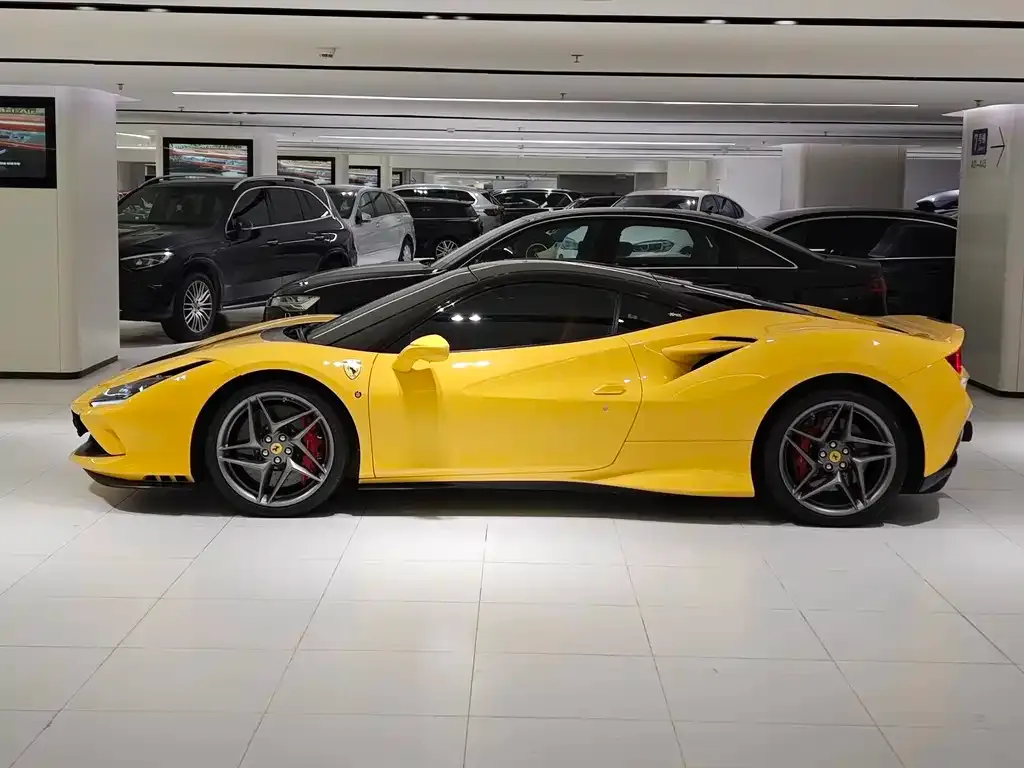 Ferrari F8 — фото 6