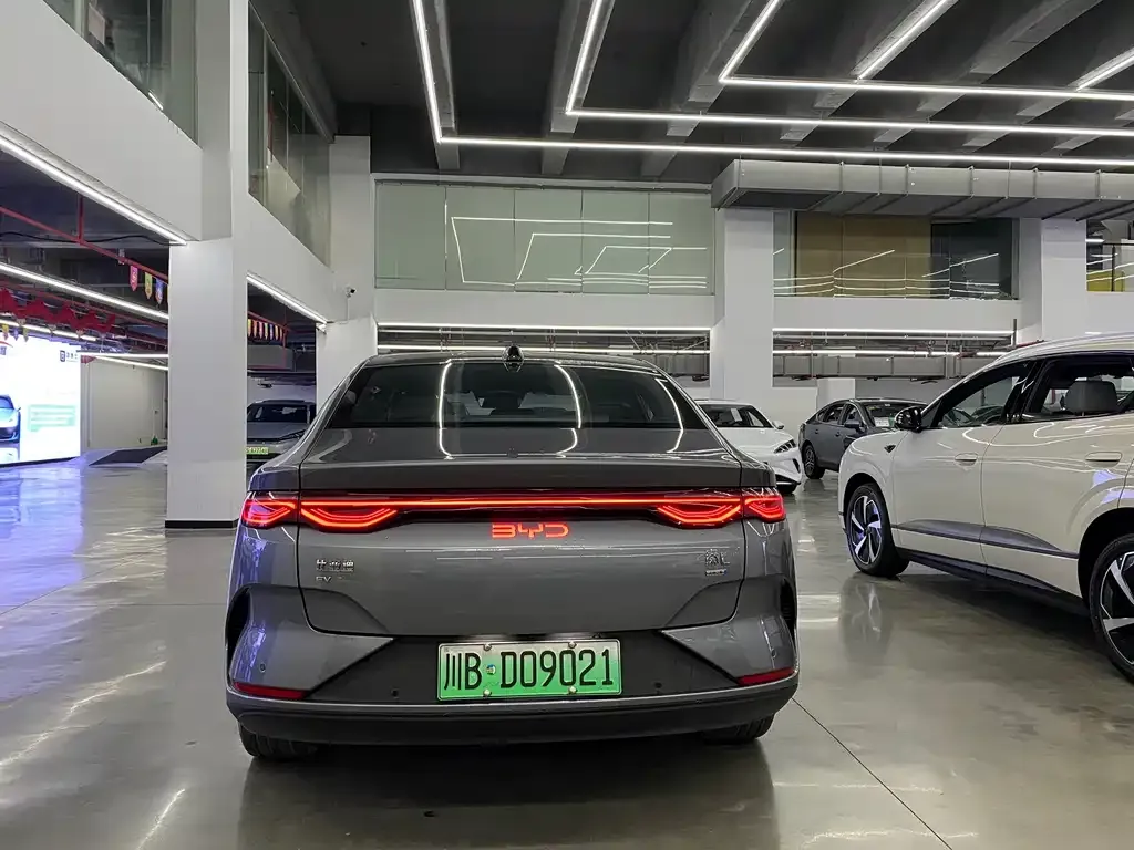 BYD Qin L — фото 7