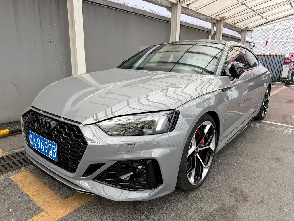 Audi RS 5 — фото 1