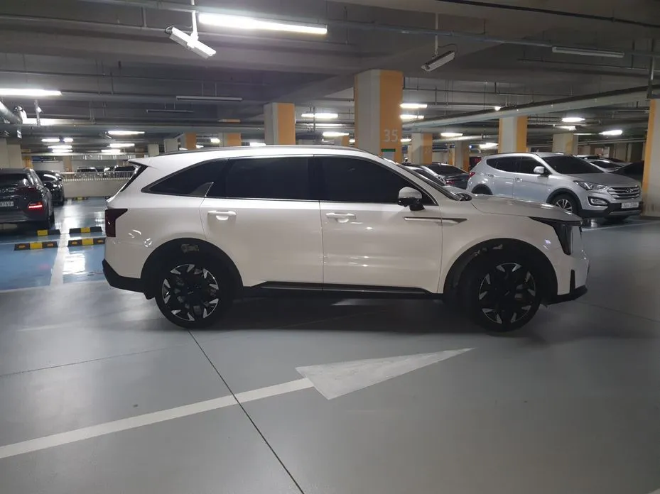 Kia Sorento — фото 9