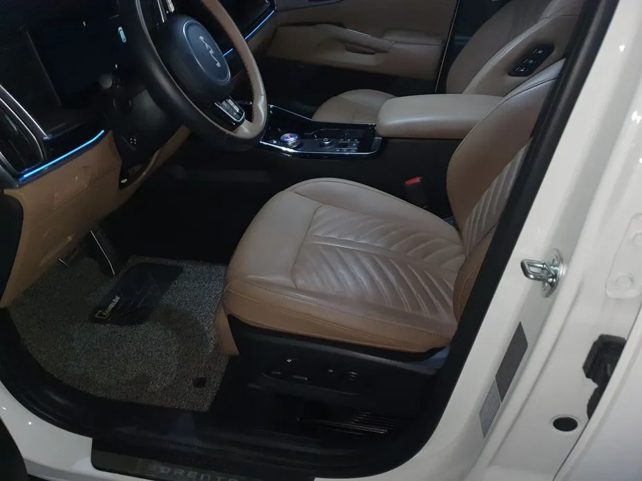 Kia Sorento — фото 10