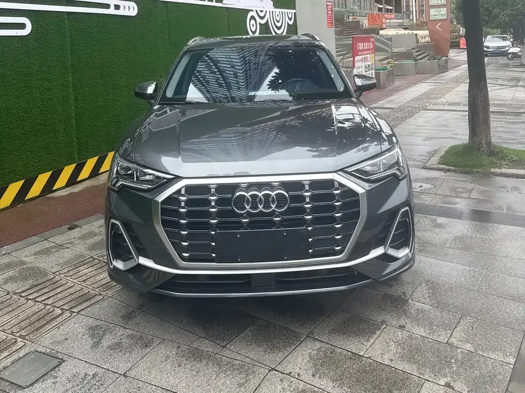Audi Q3 — фото 10