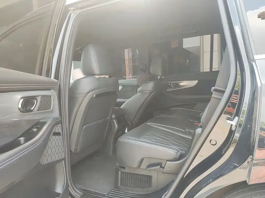 GAC Motor Trumpchi GS8 — фото 7