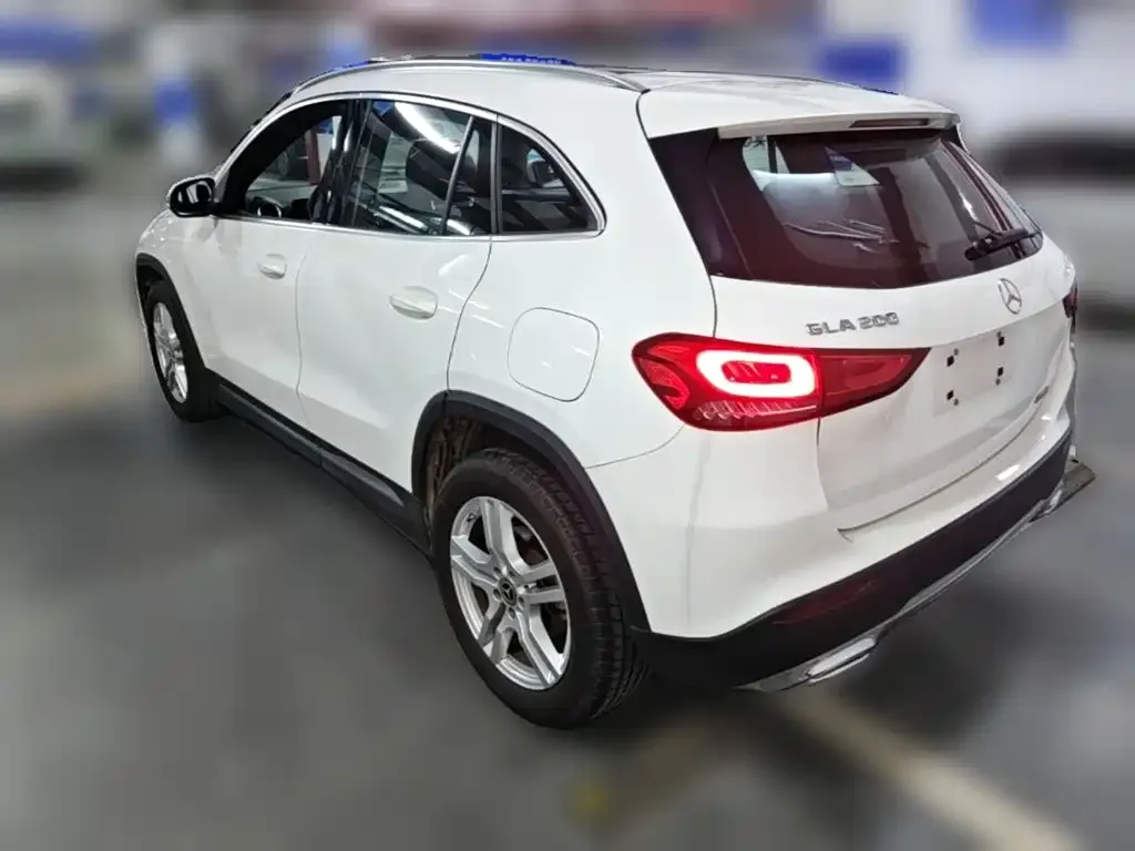 Mercedes-Benz GLA — фото 6