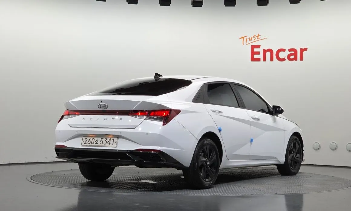 Hyundai AVANTE — фото 2