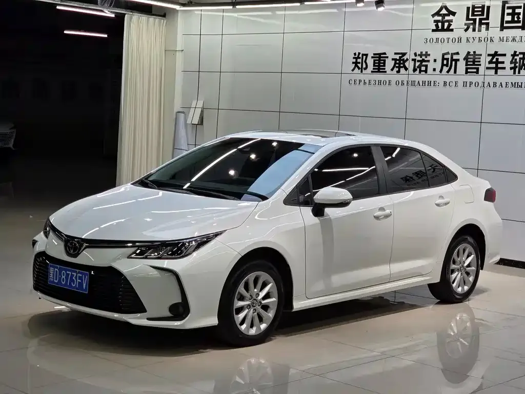 Toyota Corolla — фото 1
