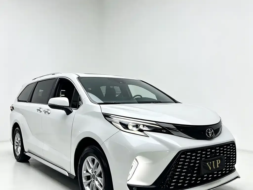 Toyota Granvia — фото 3