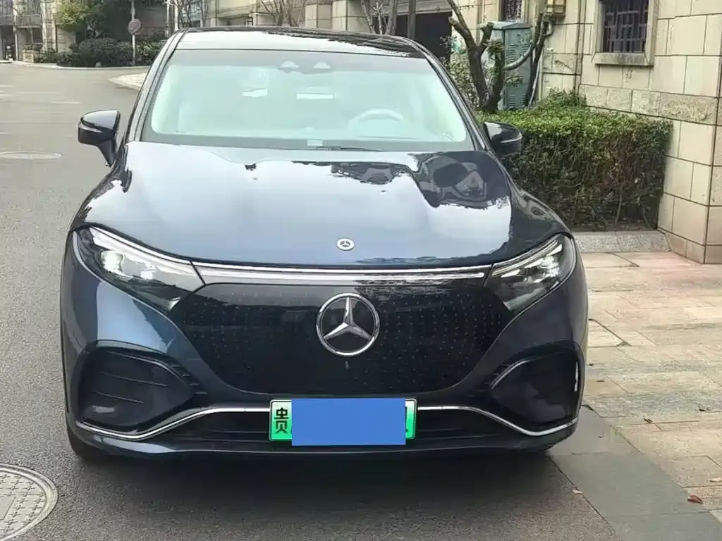 Mercedes-Benz EQS SUV — фото 8