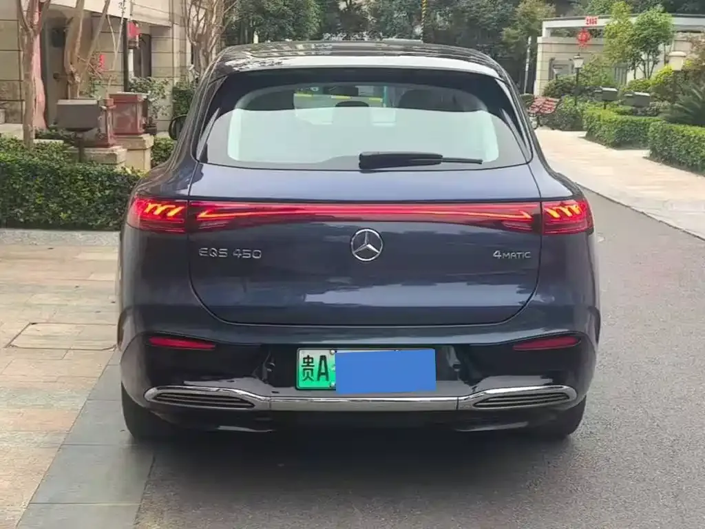 Mercedes-Benz EQS SUV — фото 5