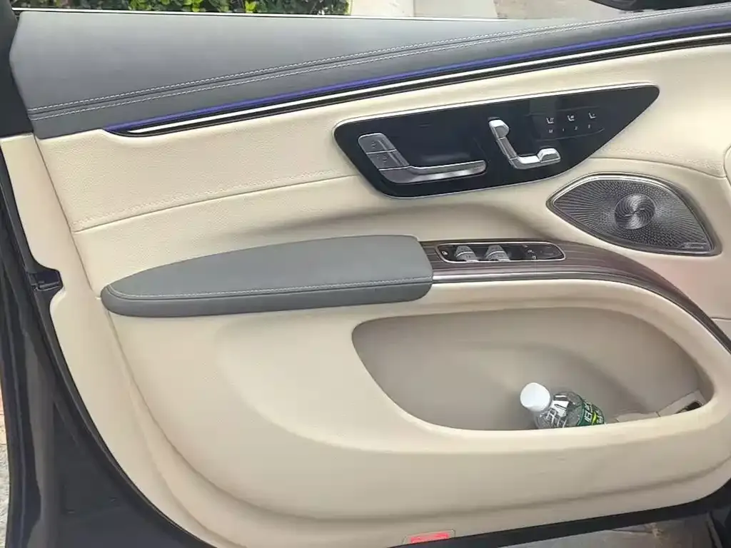 Mercedes-Benz EQS SUV — фото 2