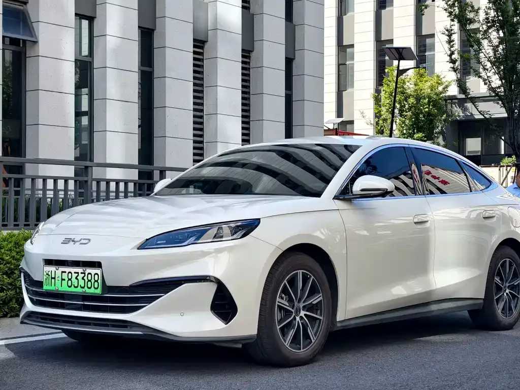 BYD Seal 06 — фото 1