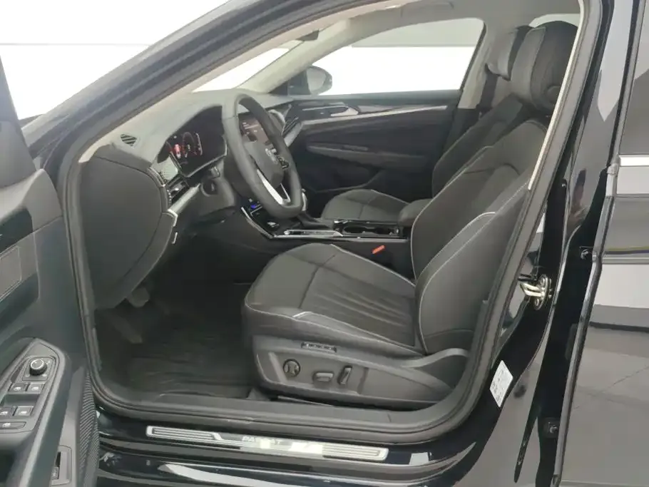 Volkswagen Passat — фото 9