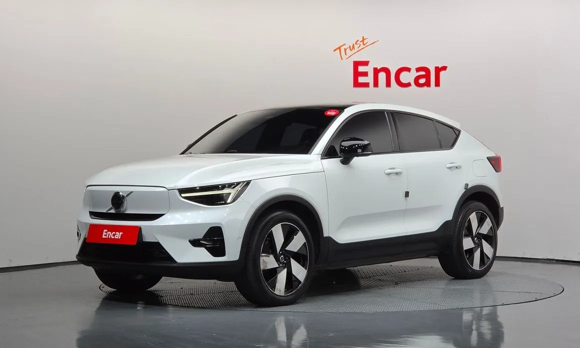 Volvo C40 — фото 1
