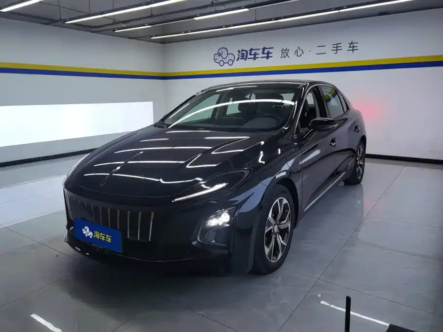Hongqi E-QM5 — фото 1