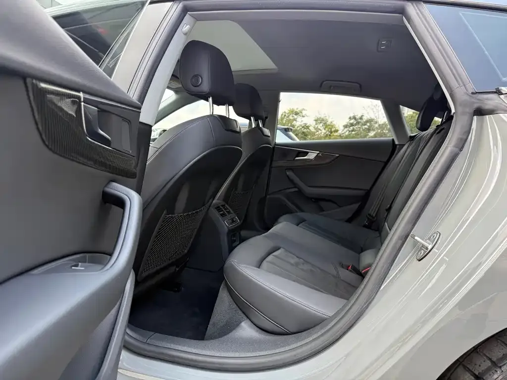 Audi A5 (Import) — фото 2
